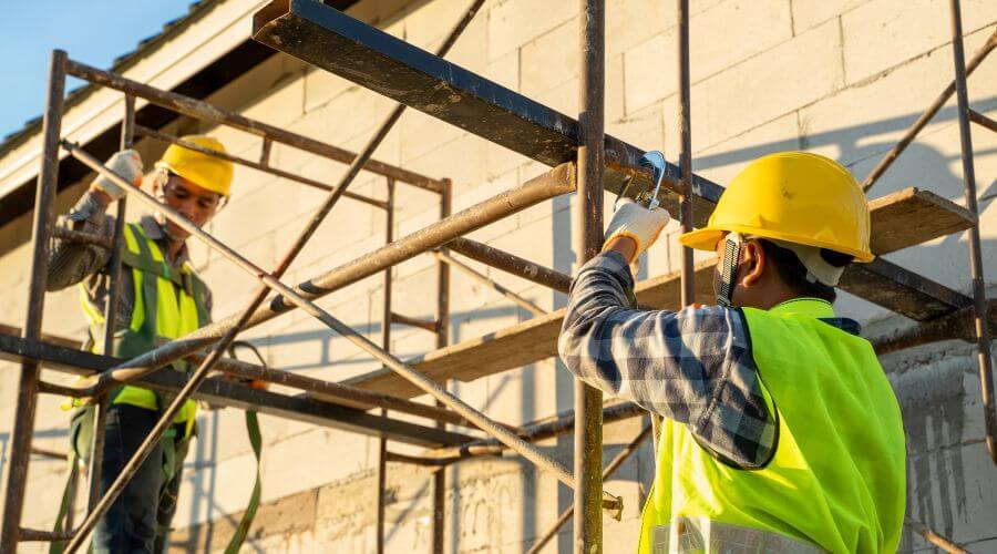 Professional residential roofers in Grand Saline, TX
